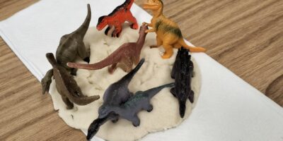 Dzień dinozaura na zajęciach integracji sensorycznej